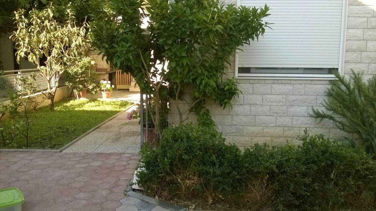 Apartman Renata Omiš Exterior foto