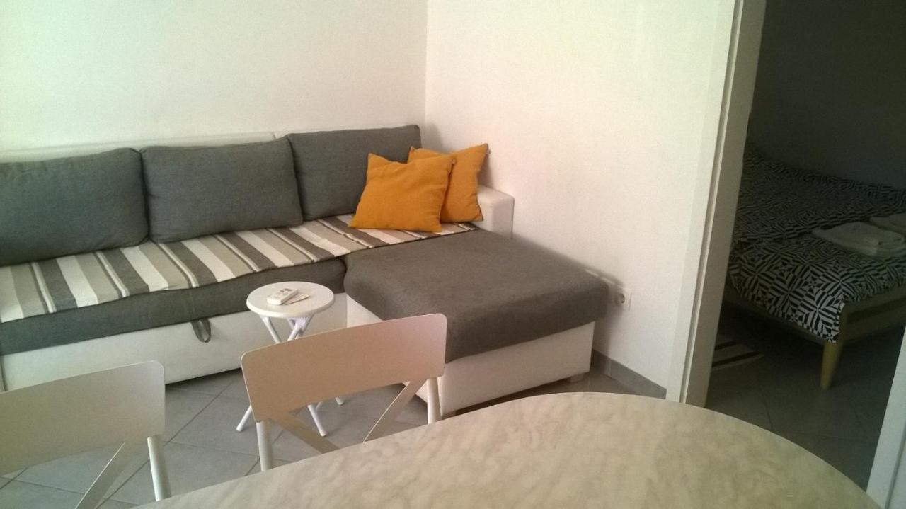 Apartman Renata Omiš Exterior foto